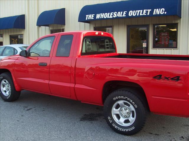 2005 Dodge Dakota Unknown