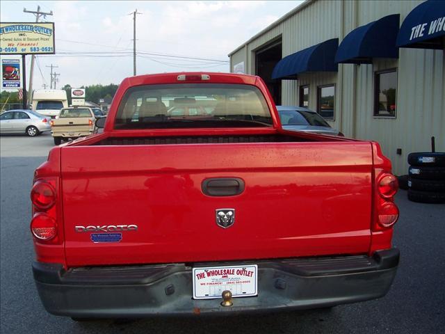 2005 Dodge Dakota Unknown