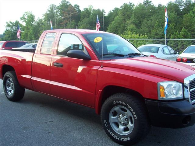 2005 Dodge Dakota Unknown