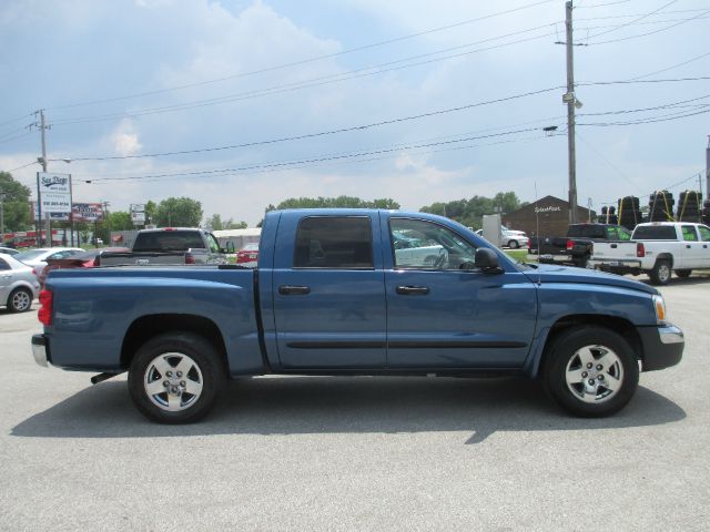 2005 Dodge Dakota Collection Rogue