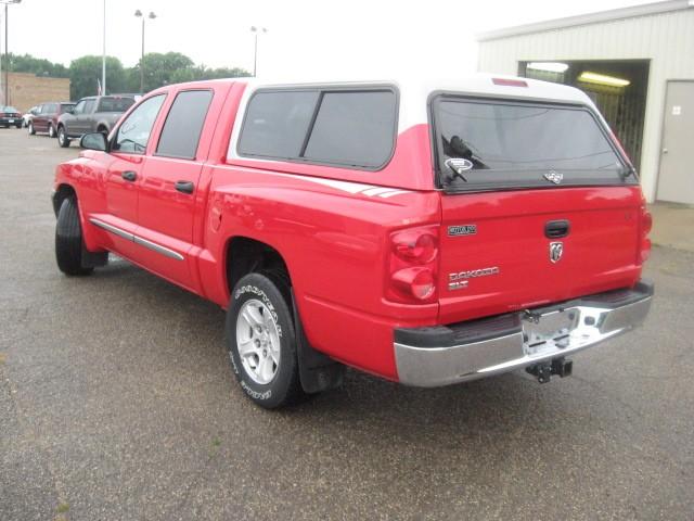 2005 Dodge Dakota XLT 2WD