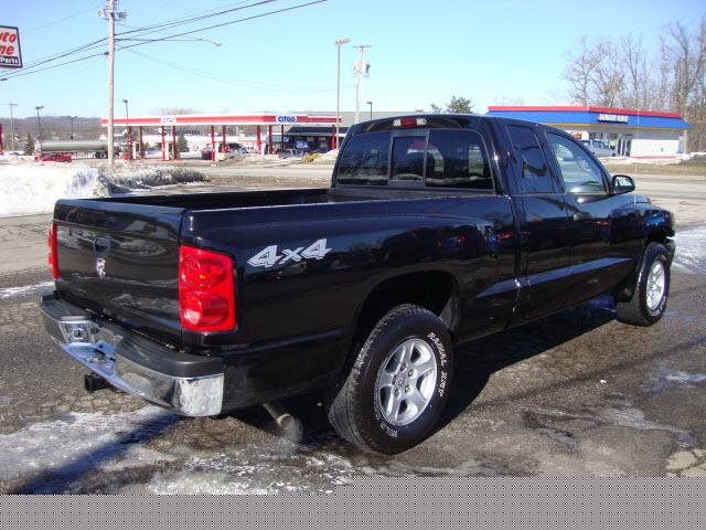 2005 Dodge Dakota SLT