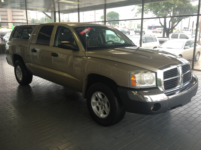 2005 Dodge Dakota Collection Rogue