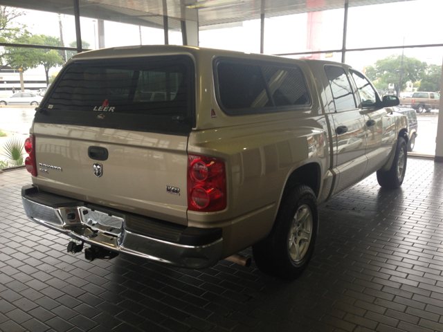 2005 Dodge Dakota Collection Rogue