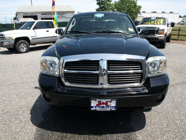 2005 Dodge Dakota 4d Wagon AWD