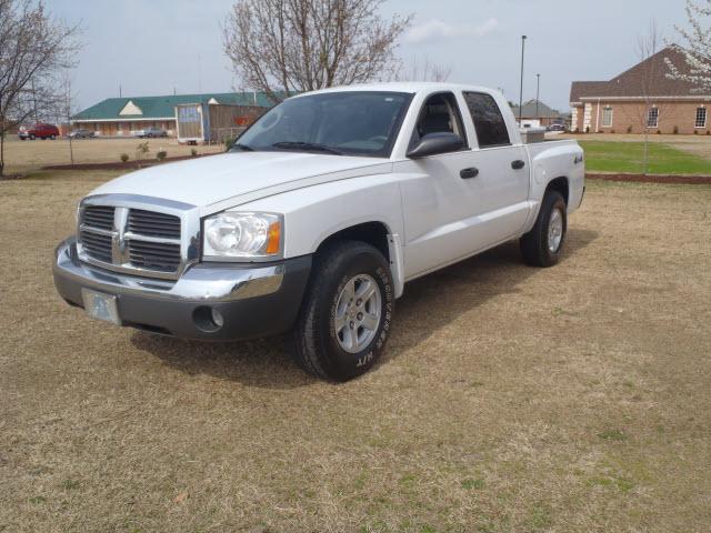 2005 Dodge Dakota SLT