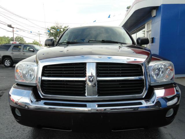 2005 Dodge Dakota Fusion SEL