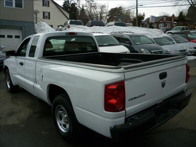 2005 Dodge Dakota GS Manual