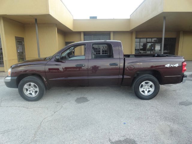 2005 Dodge Dakota Collection Rogue