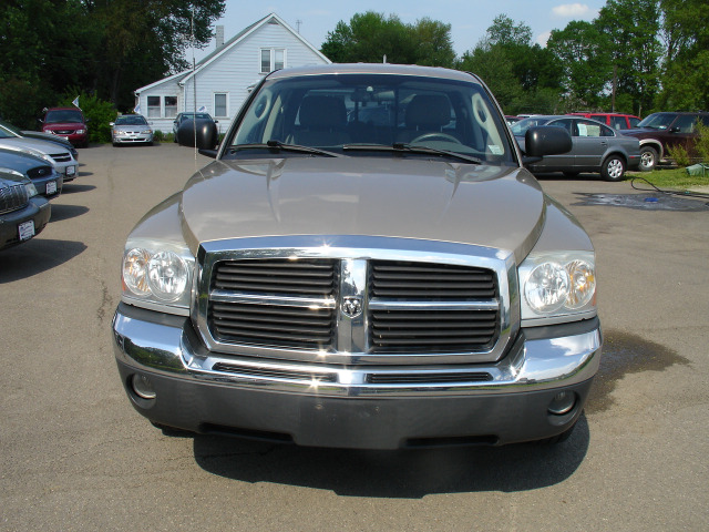 2005 Dodge Dakota Collection Rogue