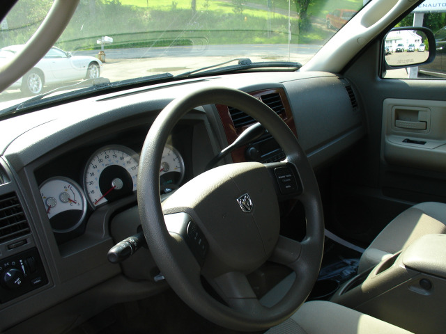 2005 Dodge Dakota Collection Rogue