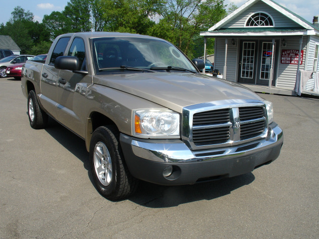 2005 Dodge Dakota Collection Rogue