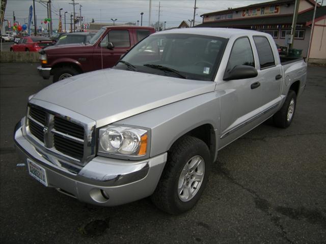 2005 Dodge Dakota SL2