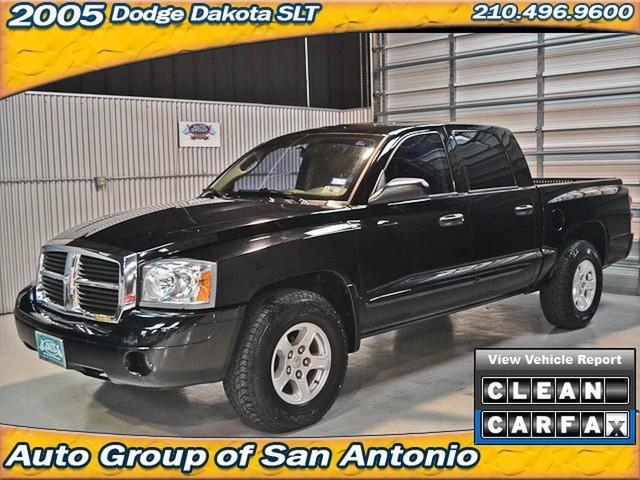 2005 Dodge Dakota SLT