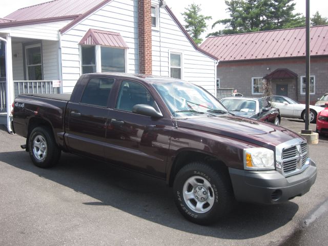 2005 Dodge Dakota 4dr LX 4WD Auto