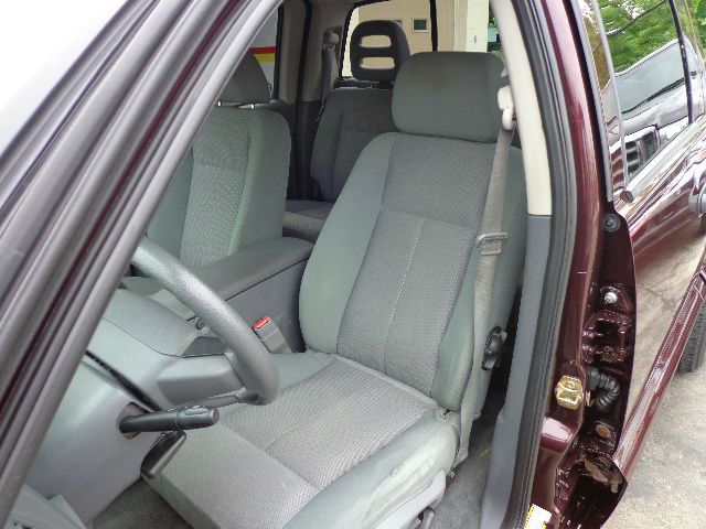 2005 Dodge Dakota Collection Rogue