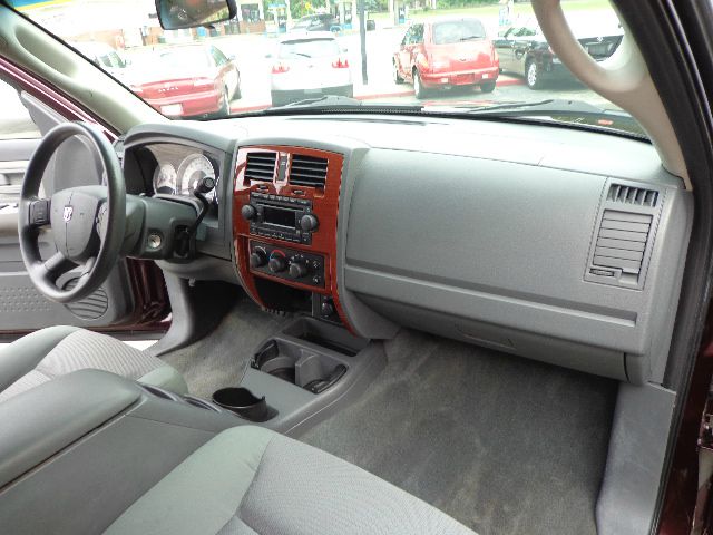 2005 Dodge Dakota Collection Rogue