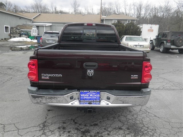 2005 Dodge Dakota SLT