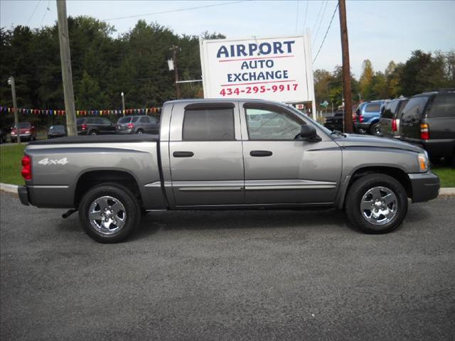 2005 Dodge Dakota Black