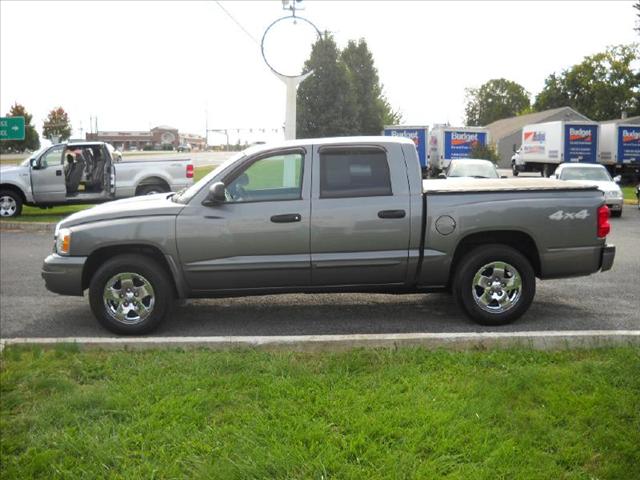 2005 Dodge Dakota Black