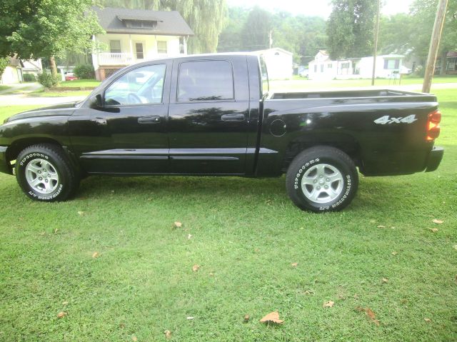 2005 Dodge Dakota Collection Rogue