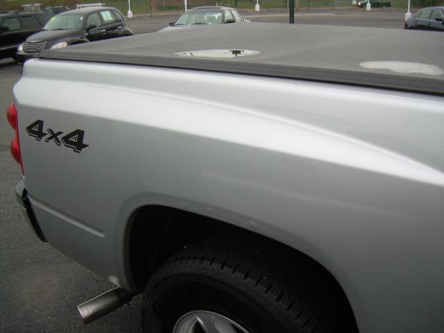 2005 Dodge Dakota SLT