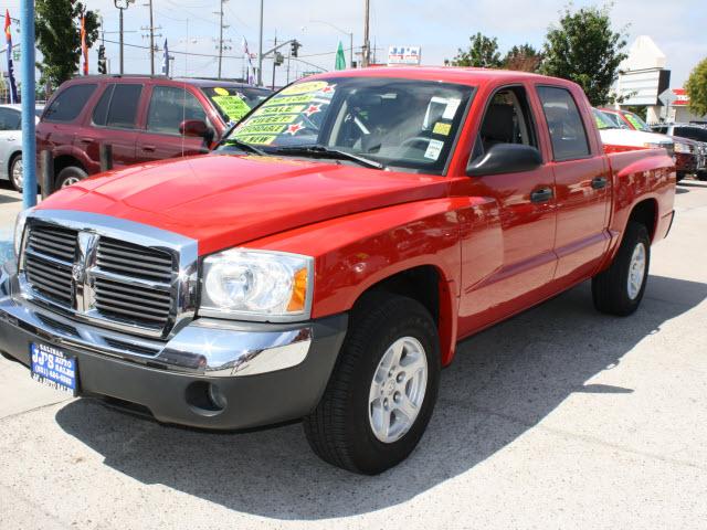 2005 Dodge Dakota SLT