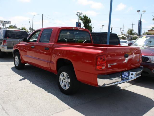 2005 Dodge Dakota SLT