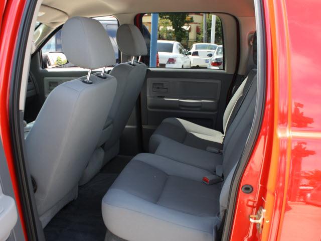 2005 Dodge Dakota SLT