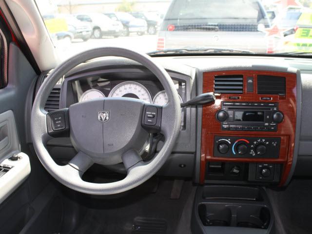 2005 Dodge Dakota SLT