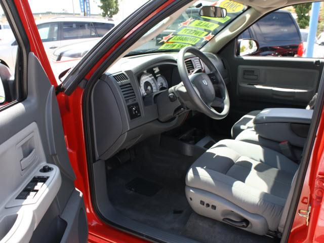 2005 Dodge Dakota SLT