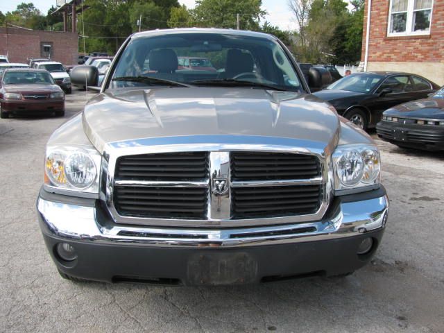 2005 Dodge Dakota SLT 4-door 4WD