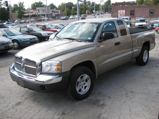 2005 Dodge Dakota SLT 4-door 4WD