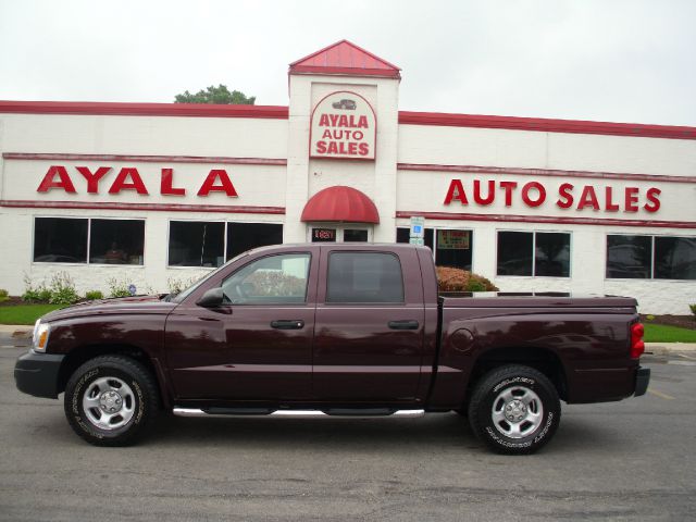 2005 Dodge Dakota 4dr LX 4WD Auto