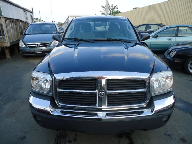 2005 Dodge Dakota SLT 4-door 4WD