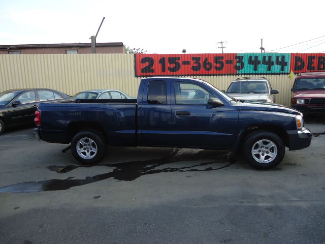 2005 Dodge Dakota SLT 4-door 4WD