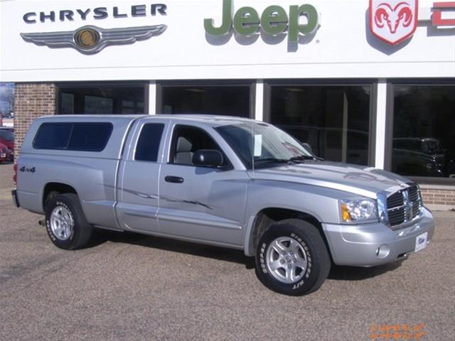 2005 Dodge Dakota SLT