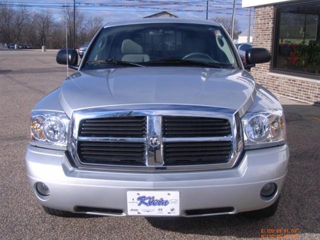 2005 Dodge Dakota SLT