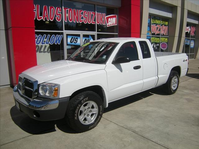 2005 Dodge Dakota SLT