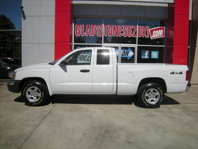 2005 Dodge Dakota SLT