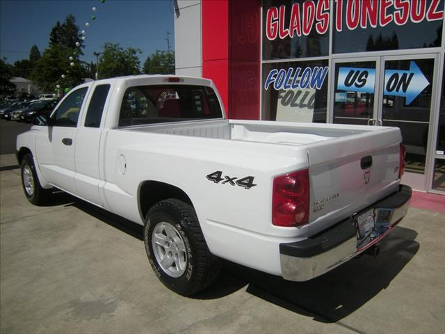 2005 Dodge Dakota SLT