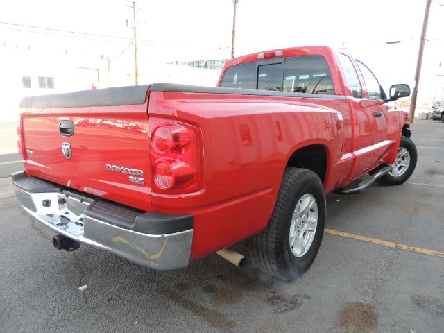 2005 Dodge Dakota SLT 4-door 4WD