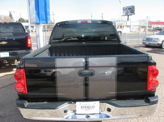 2005 Dodge Dakota SLT