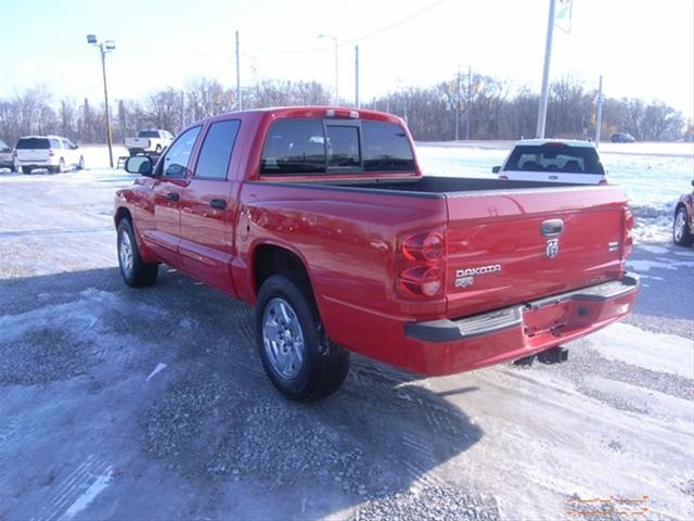 2005 Dodge Dakota SL2