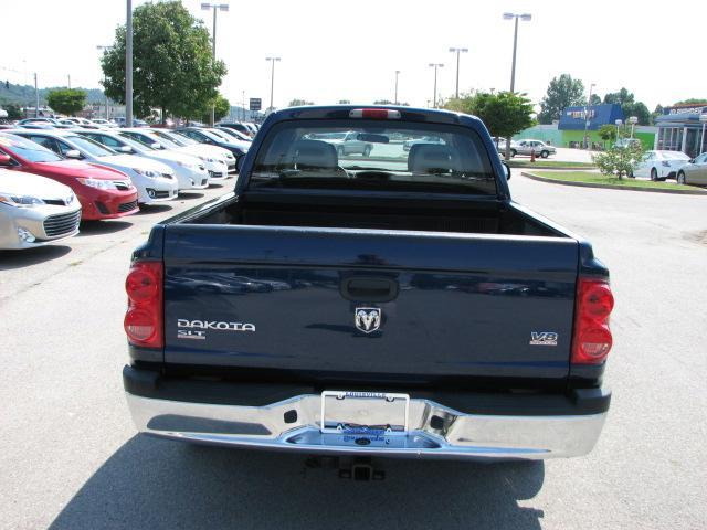 2005 Dodge Dakota SLT