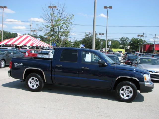 2005 Dodge Dakota SLT