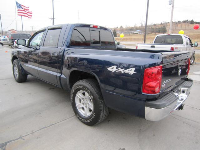 2005 Dodge Dakota SLT