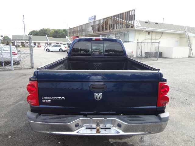 2005 Dodge Dakota SLT 4-door 4WD