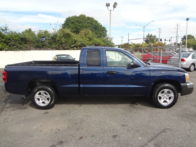 2005 Dodge Dakota SLT 4-door 4WD