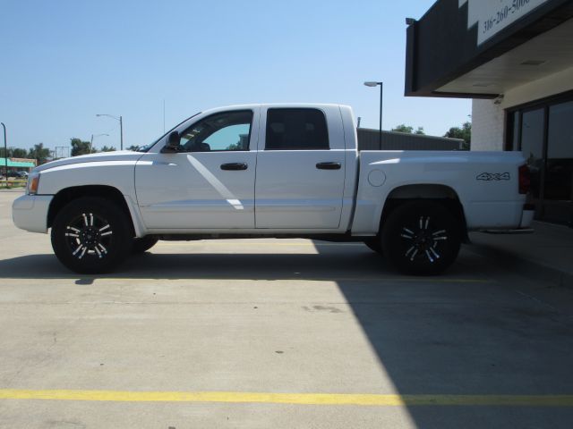 2006 Dodge Dakota 4d Wagon AWD